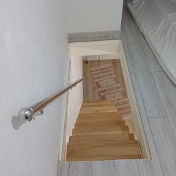 Прямая внутренняя лестница из металла и дерева для верхнего этажа, современный дизайн Linea SteelWood